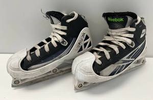 lot 104 image: Used Reebok 4K Goalie Skates Skate Size 3.5