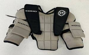 lot 116 image: Used  Koho Goalie Protective Chest Plate Yth