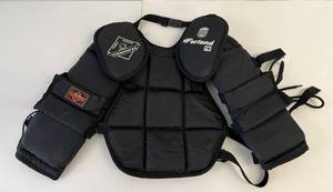 lot 120 image: Used  Ferland 6000 Goalie Protective Chest Plate PW