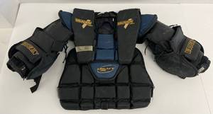 lot 133 image: Used Goalie Vaughn Legacy 4040 Protective Chest Plate Jr