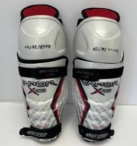 lot 139 image: Used  Bauer Vaper X30 Knee Pads 10