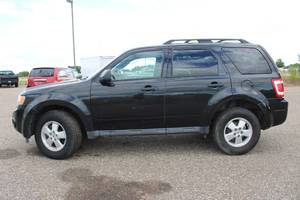2011 Ford Escape XLT - 2 OWNERS
