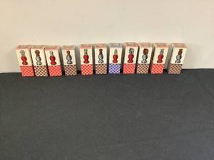 lot 1180 image: Avon Chess Piece After Shaves