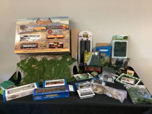 lot 1144 image: Train Set