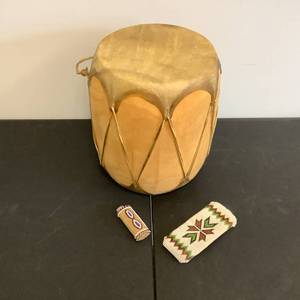 lot 1314 image: Native Drum