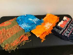 lot 1271 image: Sarong Lot