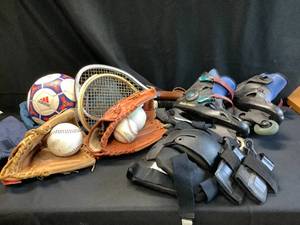 lot 1346 image: Sports Bundle