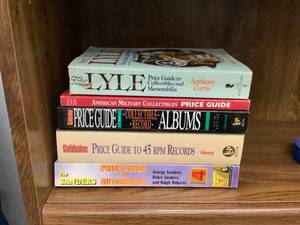 lot 1377 image: Price Guide Books