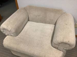 lot 1354 image: Oversized Chair