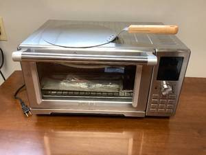 lot 1359 image: NuWave Oven