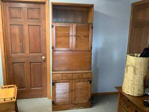 lot 1364 image: 2 pc. Cabinet