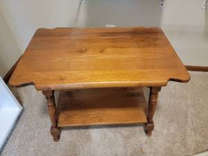 lot 129 image: Traditional TV Stand
