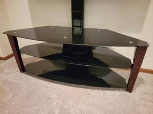 lot 88 image: Bold Contemporary TV Console & Swivel Mount