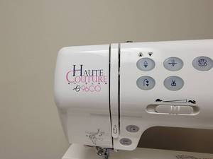 lot 21 image: Haute Couture 9600 by Elna Sewing Machine