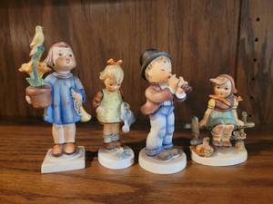 lot 44 image: Hummel Collection