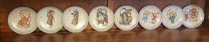 lot 45 image: Hummel Christmas Plates Collection