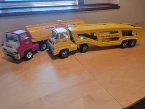 lot 41 image: Vintage Tonka Truck Collection - Tanker and Car Carrier