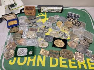 lot 106 image: John Deer Collectibles Collection