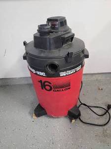 lot 227 image: Shop-Vac 16g WetDry Vac