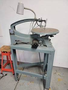 lot 9A image: Delta Type-2 18 Scroll Saw 40-601