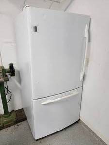 lot 147 image: GE Profile ENERGY STAR 22.2 cu. Ft. Bottom-Freezer Drawer Refrigerator