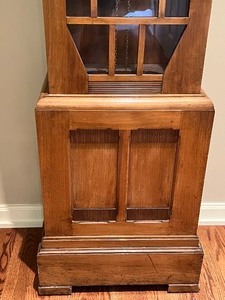 lot 10 image: Vintage Grandfather Clock
