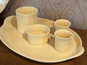 lot 77 image: Three Large Hall Platters, Fiesta Mugs and Bowls