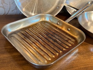 lot 78 image: Five Pieces of All Clad Cookware