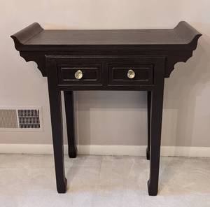 Painted AccentAlter Table