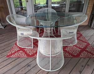 Awesome Vintage Patio Table and Chairs
