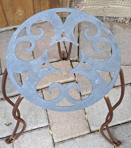 Decorative Metal Plant Stand