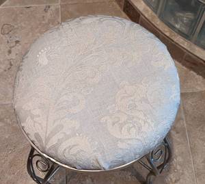 Petite Vanity Stool