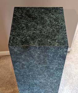 Green Laminate Pedestal