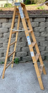 Babcock Wooden 6 Foot Ladder