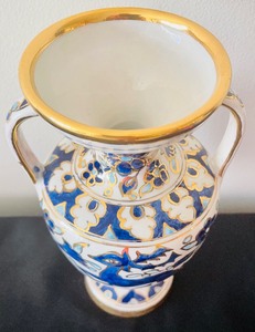 lot 29 image: Beautifully Painted Vase with Handles from Greece