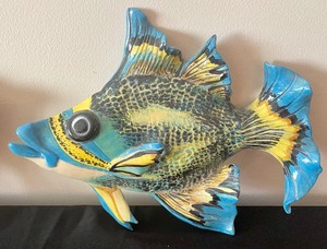 lot 33 image: 5 Vibrant Signed and Numbered Porcelain Fish Figurines from Annapolis