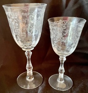 lot 42 image: Lovely Vintage Etched Stemware