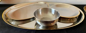 lot 43 image: Silver and Gold Vintage Sensations