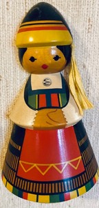 lot 67 image: Darling Vintage Salvo Wooden Dolls