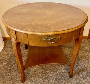 lot 74 image: Vintage Wooden Side Table with Drawer