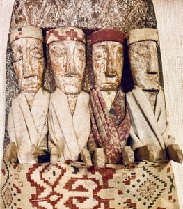 lot 99 image: Vintage Indonensian Wood Carving from Torajaland South Sulawesi