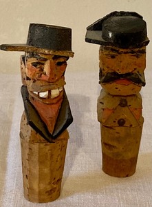 lot 108 image: Vintage Carved Wooden Figurines