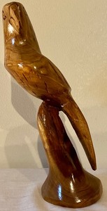 lot 109 image: Genuine Rain Tree Wood Carved Parrot Sculpture made in Fiji