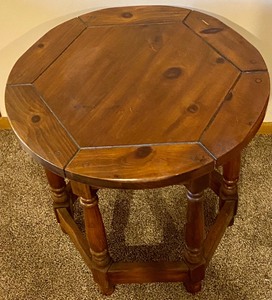 lot 136 image: Vintage l Wooden Accent Table