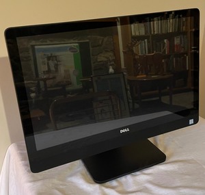 lot 212 image: Dell 23 Inch Computer Monitor