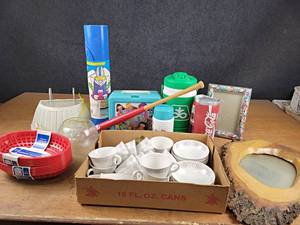 Lunchbox, Pioneer Seed Water Cooler, Dishes, Twins Mini Bat, and More - NO SHIPPING