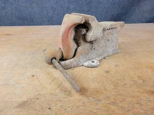 Antique The Adams Co. Diamond Vise  Anvil -4 - NO SHIPPING