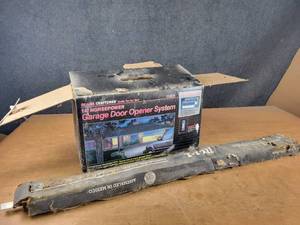 Craftsman 12hp Garage Door Opener and T-Rail Assembly - NO SHIPPING