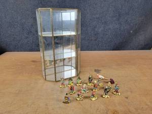 Display Case w Buddha Figures and More - NO SHIPPING