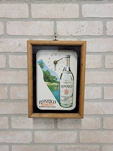 lot 175 image: Ronrico Puerto Rican Rum Clock - 11 x 8 x 3